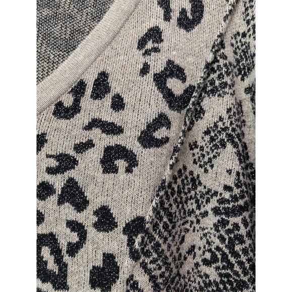 Democracy Asymmetric Hem Mixed Animal Print V-Neck Sweater Women's Size XL Taupe - Picture 3 of 9